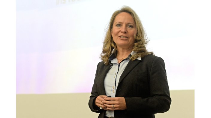 Iris Kremers, Vorstandsmitglied der Talanx Deutschland AG