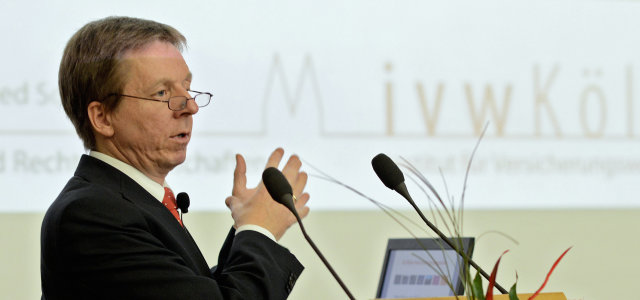Prof. Dr. Rolf Arnold, Direktor des IVW Köln (Bild: IVW / FH Köln (Gerhard Richter))