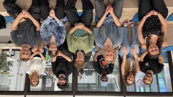 Die Teilnehmenden der 7. Runde von KickStart beim Kickoff-Workshop