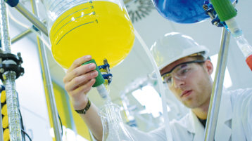 Laborarbeiten am Campus Leverkusen (Image: FH Köln/FH Köln)