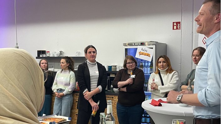 Forschende im Gespräch im Rahmen des Transferforum 2025