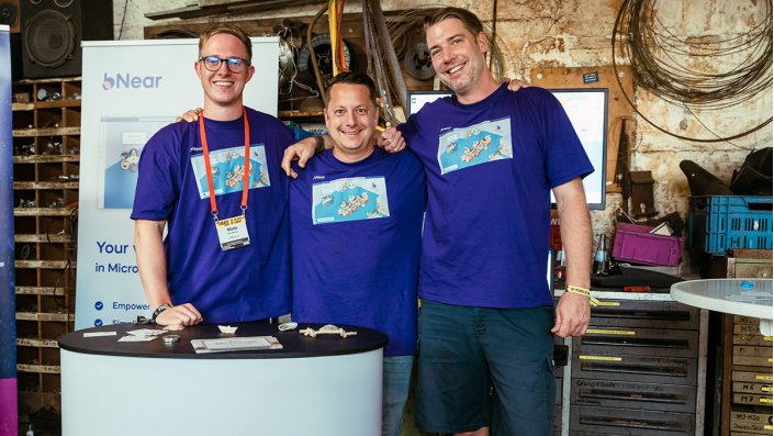 Das Startup bNear im Startup Village der KölnBusiness auf dem PIRATE Summit 2022