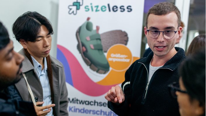 Alexander Schemel, sizeless