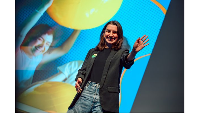 TH-Köln auf dem ersten Platz: Die KISD-Studierende Alessia Pieri gewann in der Kategorie "Product Level" - wir gratulieren!