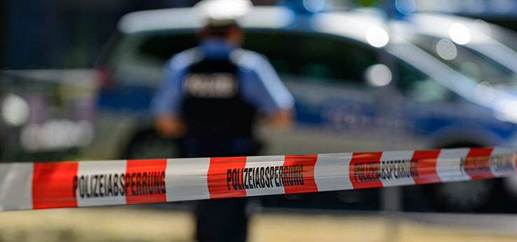 Absperrung durch Polizei (Bild: Alex T./ Adobe Stock)