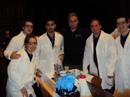 Das Team "Cologne Pistons" mit ihrem Fahrzeug "Jorge", v.l. Tinka Vogt, Tim Bisschopnick, Ali Islek, Sven Theus, David Michel, Dominik Hagnbuchner. Das Team "Cologne Pistons" mit ihrem Fahrzeug "Jorge", v.l. Tinka Vogt, Tim Bisschopnick, Ali Islek, Sven Theus, David Michel, Dominik Hagnbuchner.