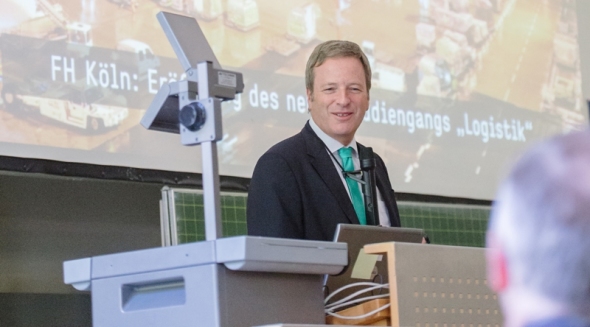 Michael Garvens, Vorsitzender der Geschäftsführung Flughafen Köln/Bonn GmbH, betonte die zentrale Lage Kölns in Europas stärkster Import-Export-Region