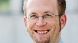 Prof. Dr. Tom Becker (Bild: Boris Loehrer/TH Köln)