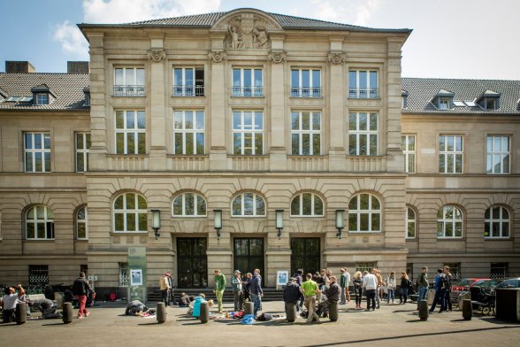 Hauptgebäude der Fachhochschule Köln am Campus Südstadt