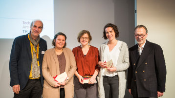 v.l.: Prof. Hans Portsteffen, Frederike Bock, Sarah Grimberg, Isabel Gebhardt, Dr. Michael Euler-Schmidt (Bild: Heike Fischer/TH Köln)
