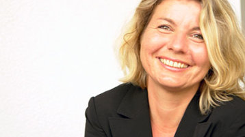 Prof. Dr. Julia Zinsmeister (Bild: Julia Zinsmeister) Prof. Dr. Julia Zinsmeister (Bild: Julia Zinsmeister)