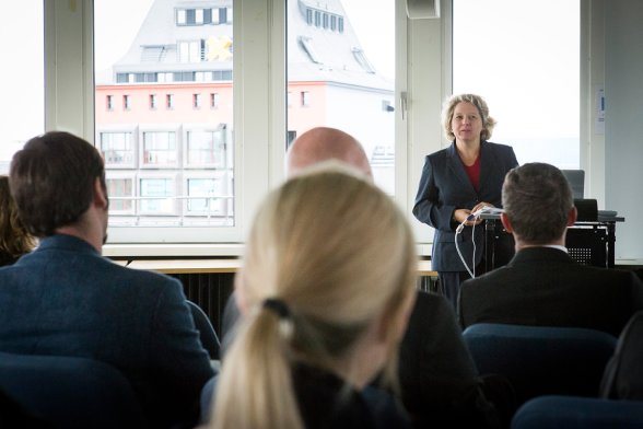 Guter Studienstart: Ministerin zu Gast