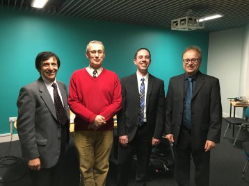 (v. l.): Dr. Leeson (Warwick University), Dr. Jim Pervez (London South Bank University), PhD Markus Cremer und Prof. Dr. Uwe Dettmar (v. l.): Dr. Leeson (Warwick University), Dr. Jim Pervez (London South Bank University), PhD Markus Cremer und Prof. Dr. Uwe Dettmar