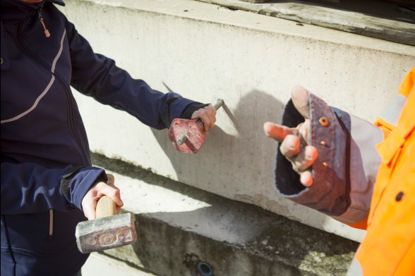 Vergrößerung des Bohrlochs, ...