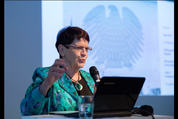 Die Eröffnungsrede hielt Prof. Dr. Rita Süssmuth, Bundestagspräsidentin a.D.