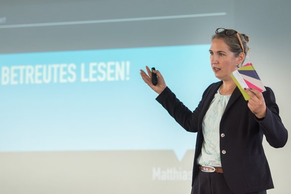 Referentin Ute Blindert