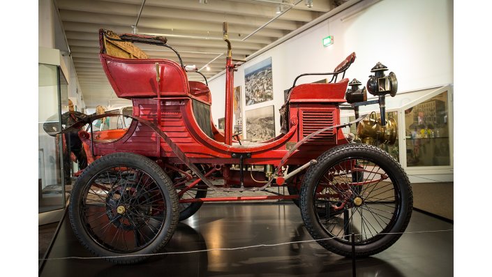 Der Vis-á-Vis-Motorwagen von 1901