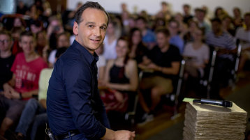 Bundesjustizminister Heiko Maas vor Studierenden der TH Köln (Bild: Thilo Schmülgen/TH Köln) Bundesjustizminister Heiko Maas vor Studierenden der TH Köln (Bild: Thilo Schmülgen/TH Köln)