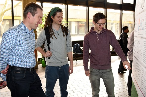 Jendrik Gillaschke und Dennis Klöser im Gespräch mit Prof. Dr. Christof Humpert 