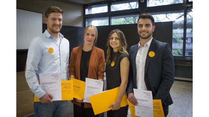 Die Gewinner des Masterpreises (v.l.): Philipp Becker, Hannah Tholen, Susanna Häck und Francesco Caruana