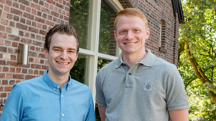 v.l. Stephan Wiefling (TH Köln) und Philipp Markert (Ruhr-Universität Bochum)