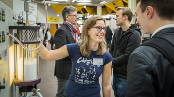 Fachberatung für die Studiengänge der Angewandten Naturwissenschaften am Campus Leverkusen (Bild: Heike Fischer/TH Köln)