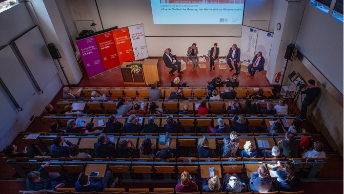 Podiumsdiskussion