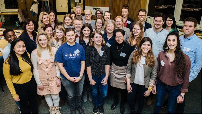 Gruppenbild des Mentees und MentorInnen 2019 von "Mentoring Berufseinsstieg"