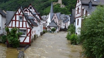 überschwemmtes Dorf
