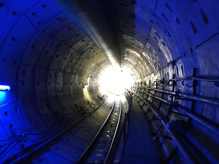 Tunnel Tunnel