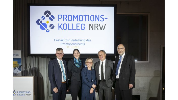 Beim Festakt zur Verleihung des Promotionsrechts 