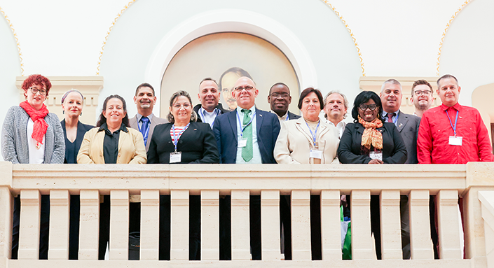 Gruppenfoto der kubanischen Delegation