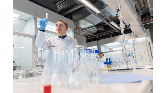Schüler im Labor