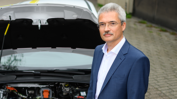 Prof. Dr. Andreas Lohner  (Bild: Costa Belibasakis/TH Köln)