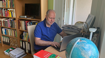 Prof. Dr. Frank Rögener forscht am Institut für Anlagen- und Verfahrenstechnik. 