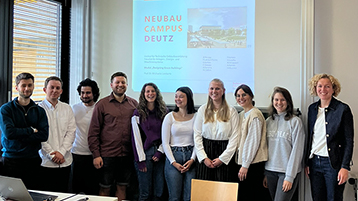 Prof. Dr. Michaela Lambertz (ganz rechts) mit der Projektgruppe (Bild: TH Köln)