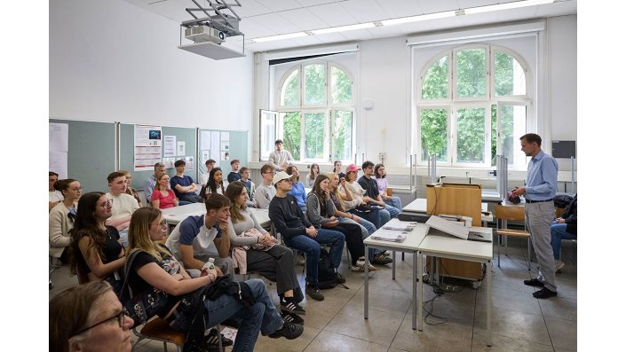 Eintauchen in den Studienalltag: Im Rahmen regulär stattfindender Lehrveranstaltungen konnten unsere Besucher*innen einen Eindruck vom Studienalltag gewinnen.