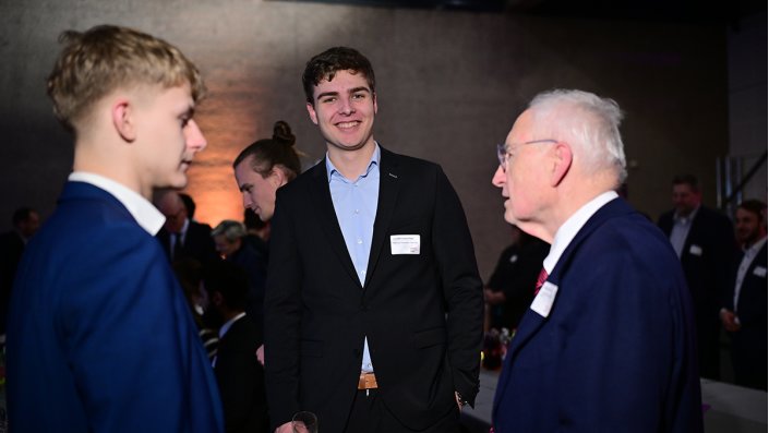 Meet and Greet 2025 Austausch zwischen Studierenden und ihren Fördernden.
