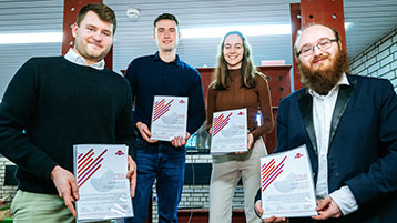 v.l. Ben Borgmann, Gerald Schröder, Katrin Scheele und Simon Schwarz. (Bild: Costa Belibasakis/TH Köln)