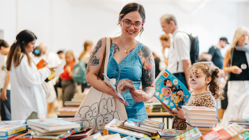 Bücherbörse Alumni Galerie 2 (Bild: Nils - offenblende.de)