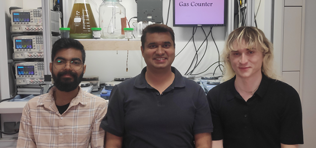 Das Projektteam der TH Köln (v.l.n.r.): Shashank Chauhan, Dr. Himanshu Himanshu, Aki Bruns. (Bild:Dr. Himanshu Himanshu)