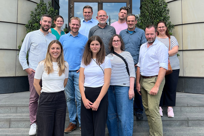 Das Team des Bachelorstudiengang „Maschinenbau - Product Engineering and Context" während der Preisverleihung.
