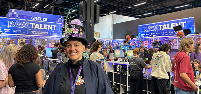Prof. Dr. Greta Hoffmann vom Cologne Game Lab am RAW TALENT-Stand auf der gamescom 2026.