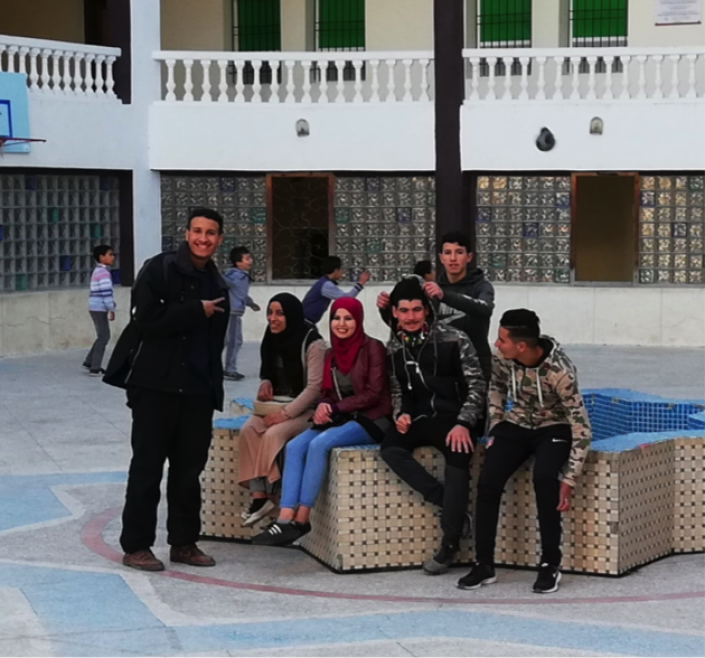Jugendliche und Kinder aus dem ASSADAKA Verein in Tanger/Marokko 