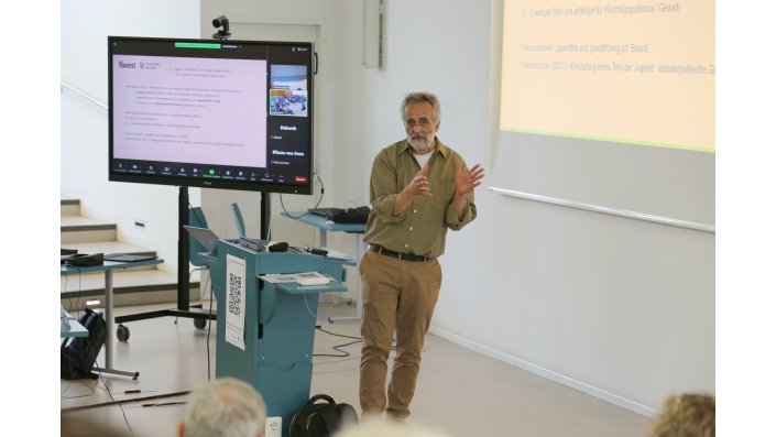 Dr. Dietmar Loch, Université de Lille