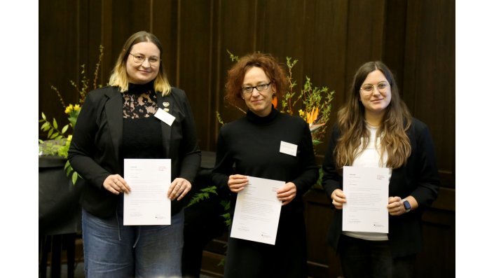 Neue Fellow-Kohorte: Prof. Dr. Claudia Frick, Prof. Dr. Ivonne Preusser, Dr. Eva-Maria Grommes (v.l.n.r.)