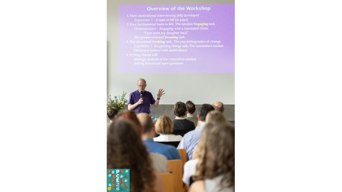 William R. Miller, Ph.D. in seinem Workshop zur Motivierenden Gesprächsführung (Motivational Interviewing) 