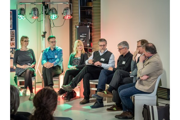 Maike Groen (IMM/TH), Jürgen Sleegers (Spielraum/TH), Carolin Wendt (Stiftung Digitale Spielekultur), Horst Pohlmann (Akademie der Kulturellen Bildung des Bundes und des Landes NRW), MArtin Lorber (Electronic Arts Deutschland), Prof. Jeffrey Wimmer (Uni Augsburg), Arne Busse (Bundeszentrale für politische Bildung)