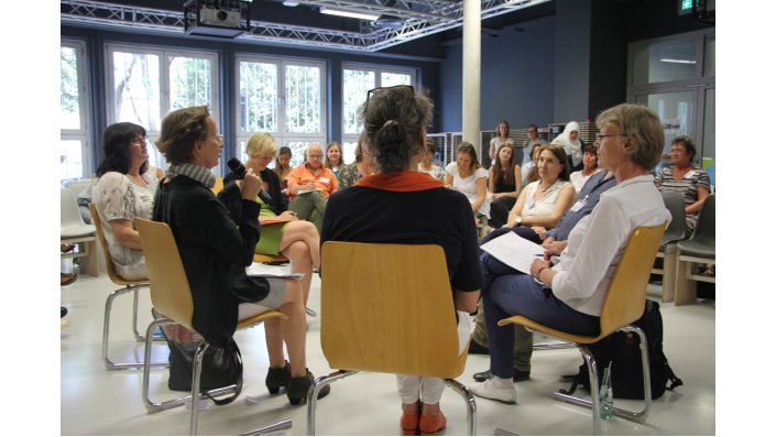 Impressionen Von Podiumsdiskussion Und Fishbowl Am Nachmittag