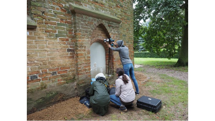 Zerfallsprozesse detektieren - Untersuchung des historischen Ziegelmauerwerks mittels Bohrwiderstandsmessungen.